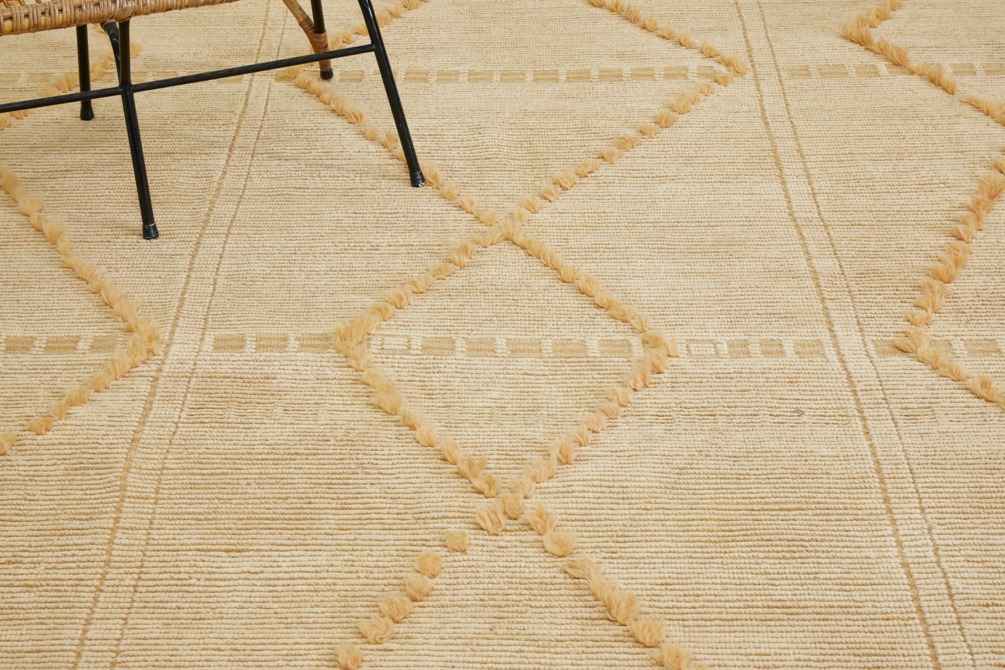 Modern Rug Image 9768 Sangiovese, Estancia Collection