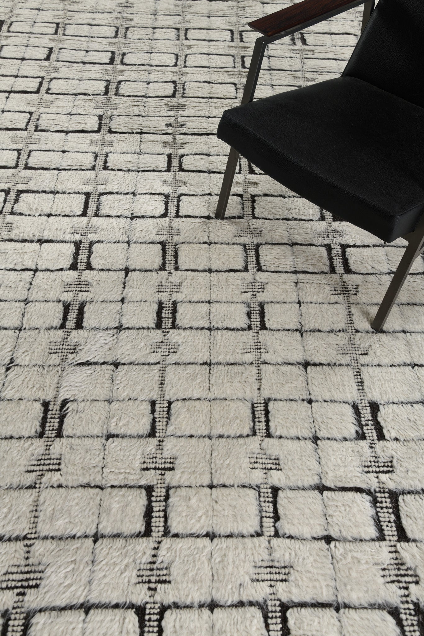 Modern Rug Image 5233 Ibis, Sandpiper Collection