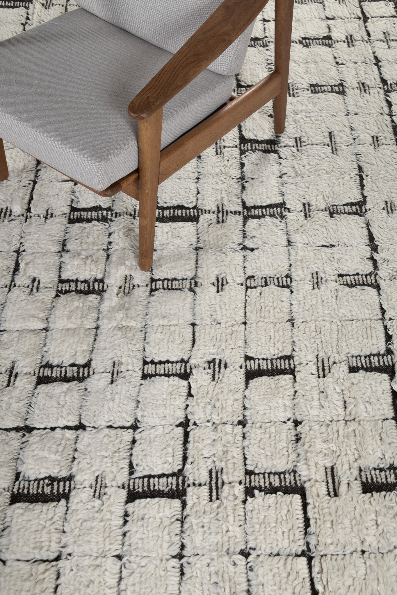 Modern Rug Image 5259 Ibis, Sandpiper Collection