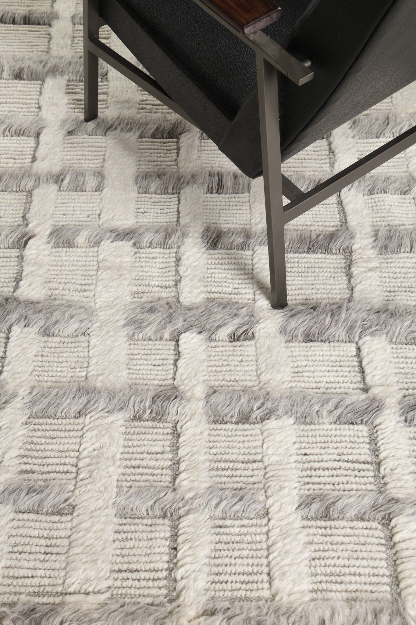 Modern Rug Image 10916 Stork, Sandpiper Collection