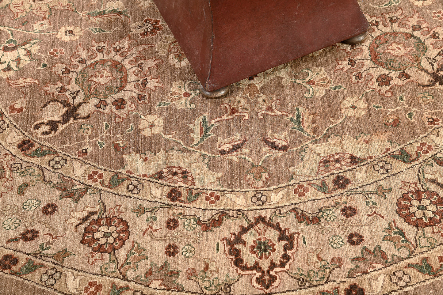 Natural Dye Sultanabad Revival Round Rug