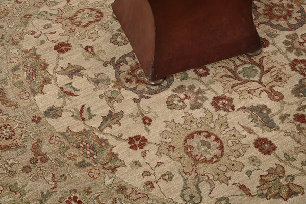 Natural Dye Sultanabad Revival Round Rug - artisan revival weave - close-up of weave texture and pile [#4]