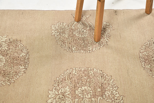 Divine Transitional Design - detailed border and fringe