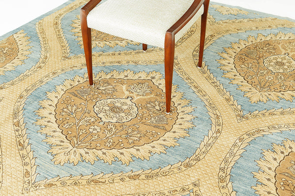 Natural Dye Transitional Style Arts and Crafts Rug Bliss - styled in room setting