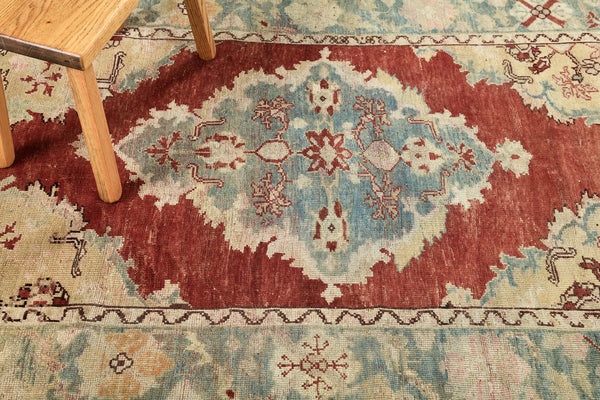 Vintage Turkish Anatolian Rug - hand-knotted in Turkey - detailed border and fringe [#3]