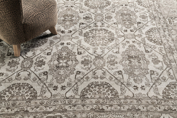 Vintage Style Mahal Design Rug - detailed border and fringe [#9]