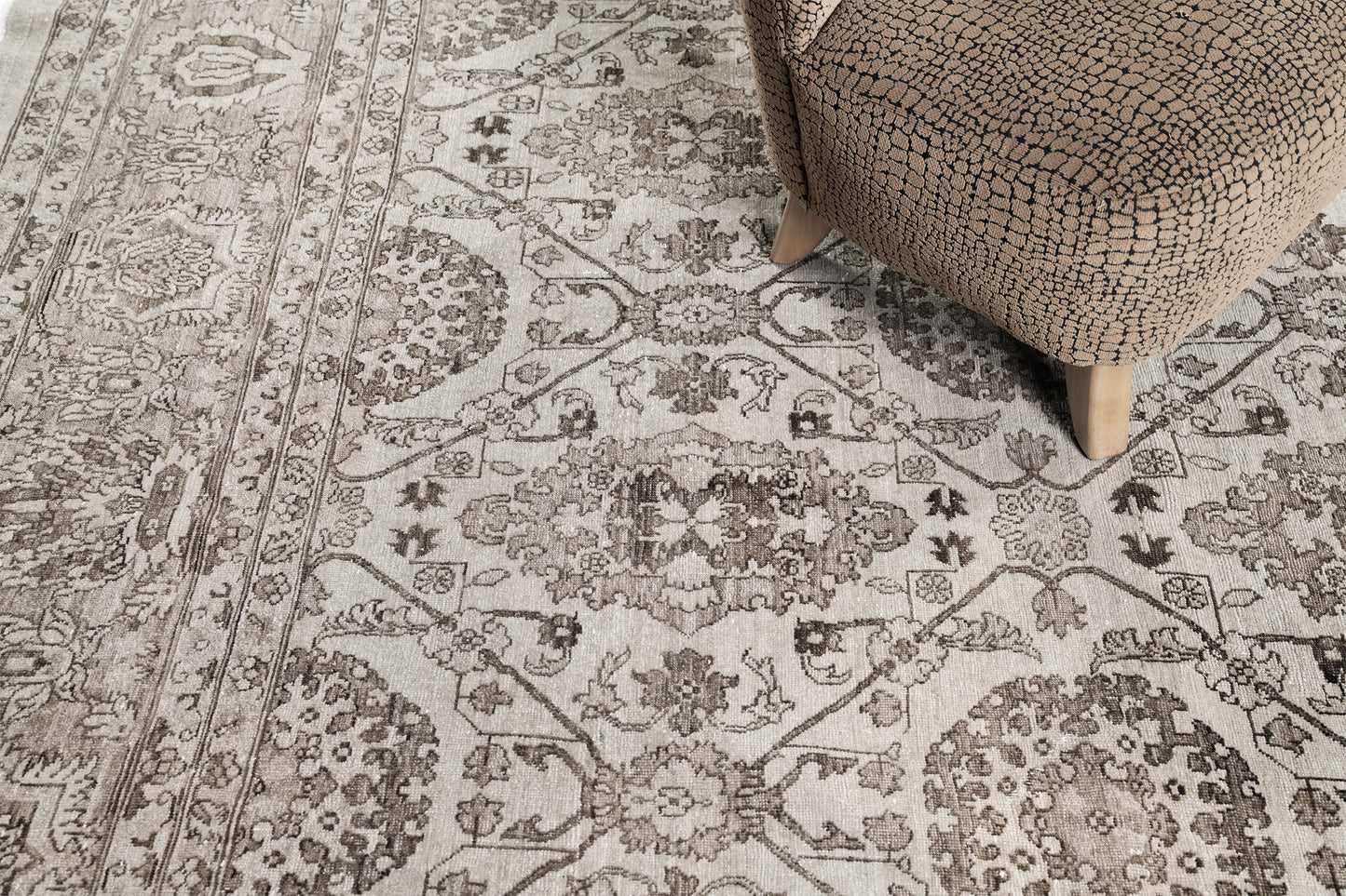 Vintage Style Mahal Design Rug - styled in room setting [#9]