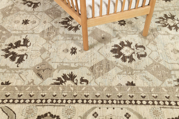 Vintage Style Bakhshaish Design Rug - corner detail highlighting craftsmanship [#2]