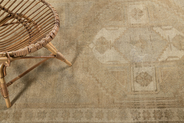 Vintage Turkish Anatolian Runner - hand-knotted in Turkey - detailed border and fringe [#1]