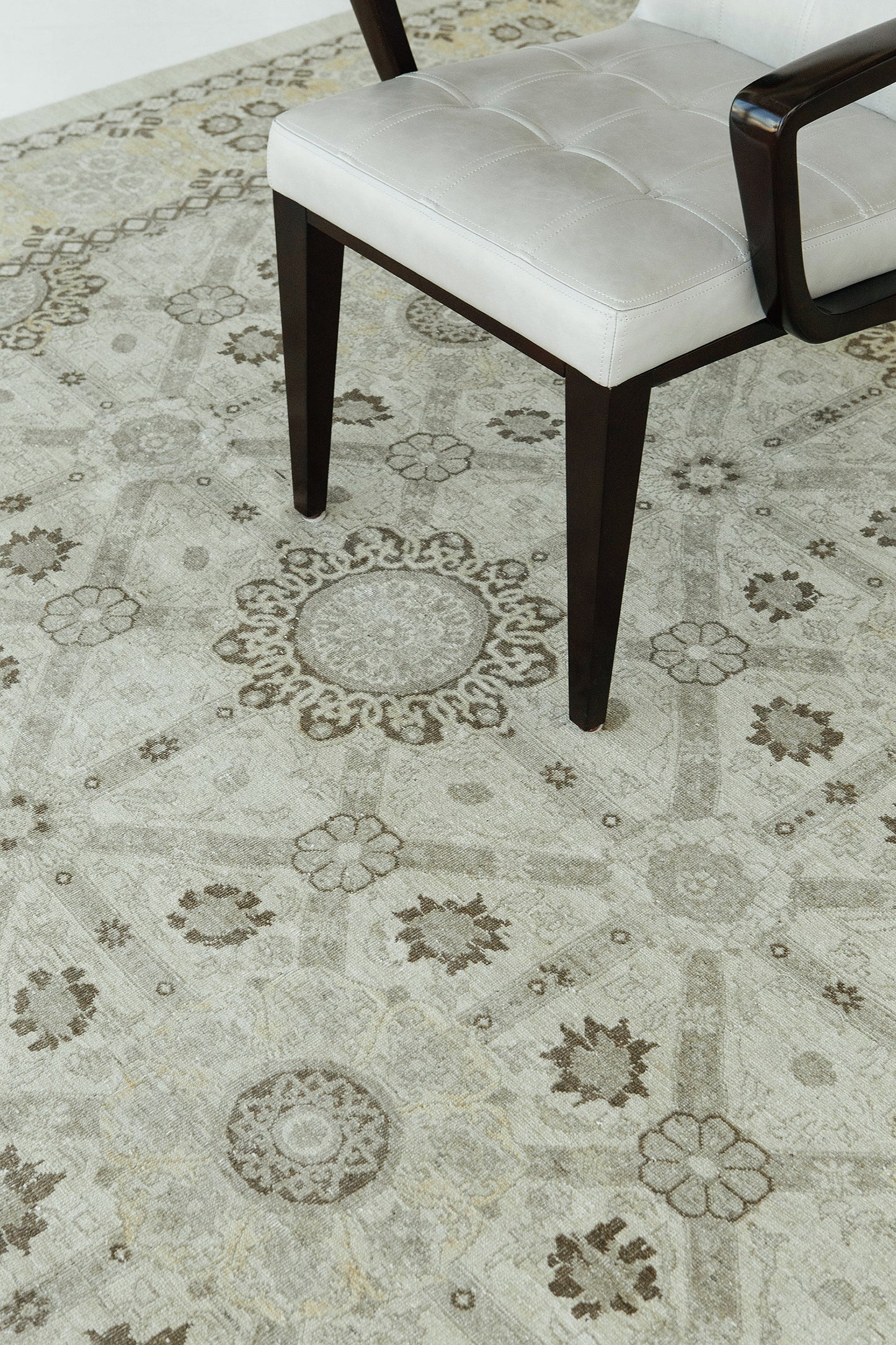 Vintage Style Arts and Crafts Rug D5381