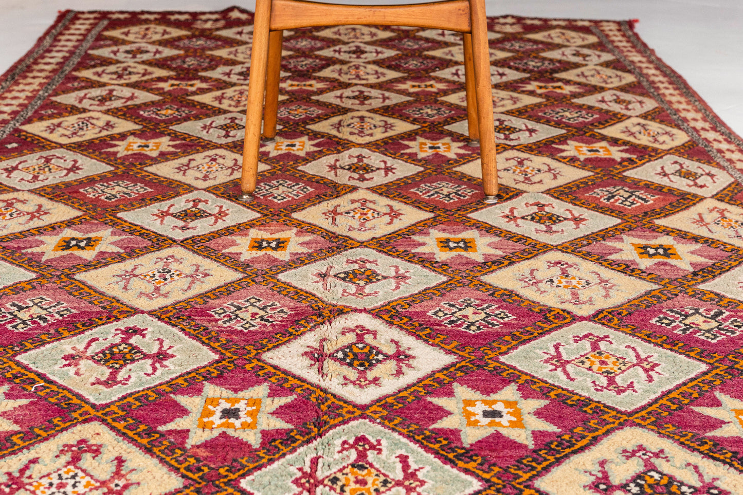 Modern Rug Image 8264 Moroccan Rug Middle Atlas Tribe Atlas Collection