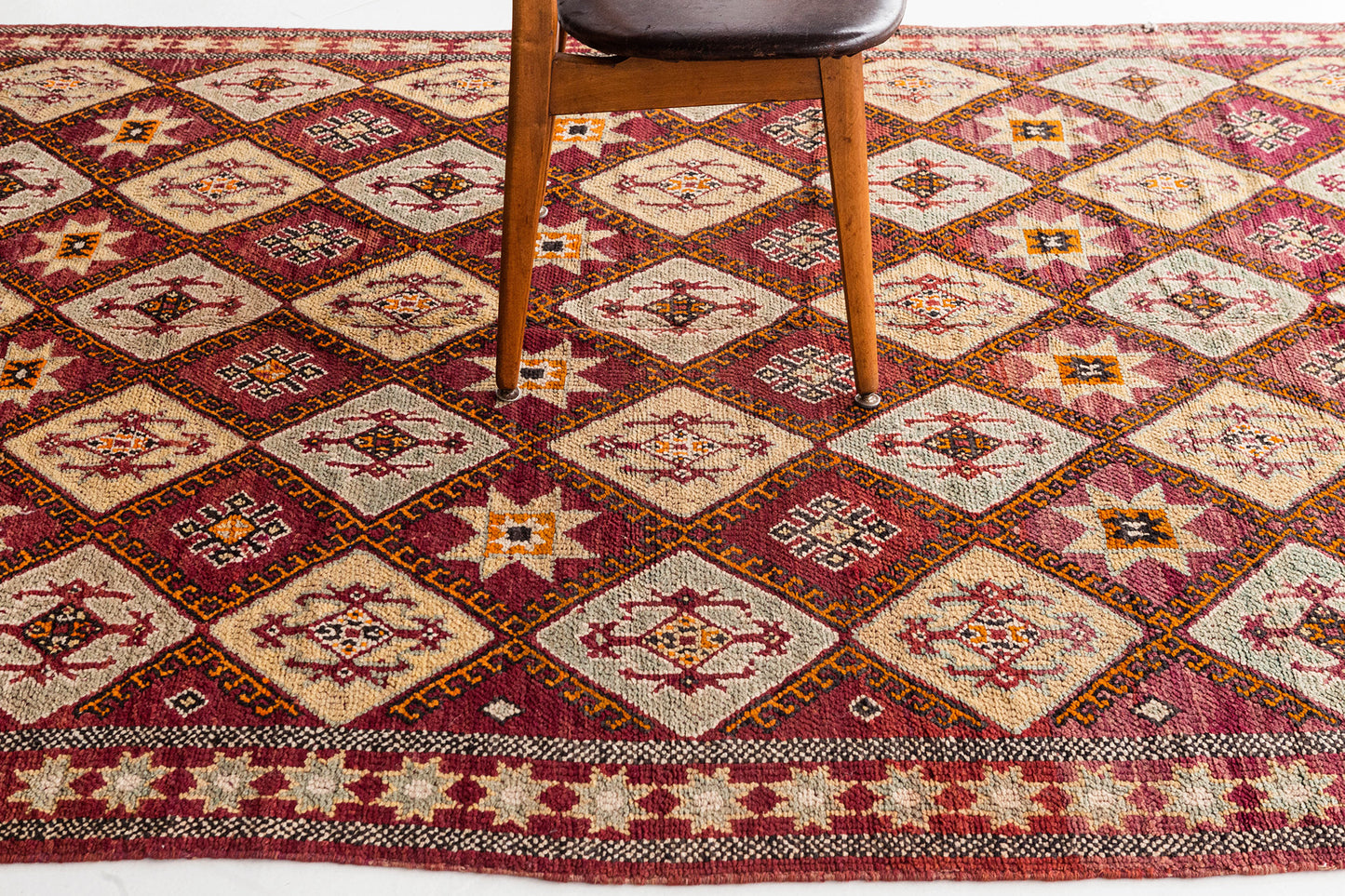 Modern Rug Image 8266 Moroccan Rug Middle Atlas Tribe Atlas Collection