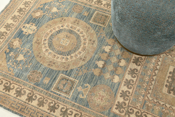 18th Century Khotan Design Revival - 18th-century, East Turkestan Khotan - close-up of weave texture and pile (2)
