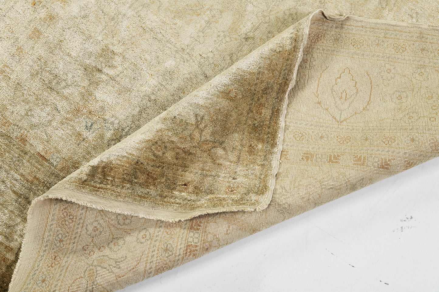 Vintage Turkish Anatolian - hand-knotted in Turkey - full length showing color variation [#17]