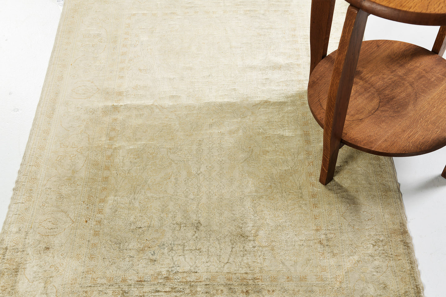 Vintage Turkish Anatolian - hand-knotted in Turkey - close-up of weave texture and pile [#17]