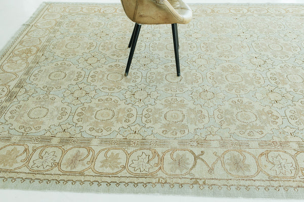 Vintage Style Arts and Crafts Design Rug - close-up of weave texture and pile [#7]