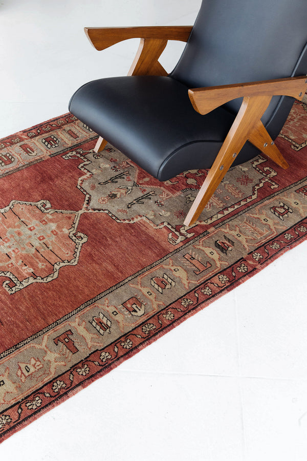 Vintage Turkish Anatolian Runner - hand-knotted in Turkey - detailed border and fringe [#17]