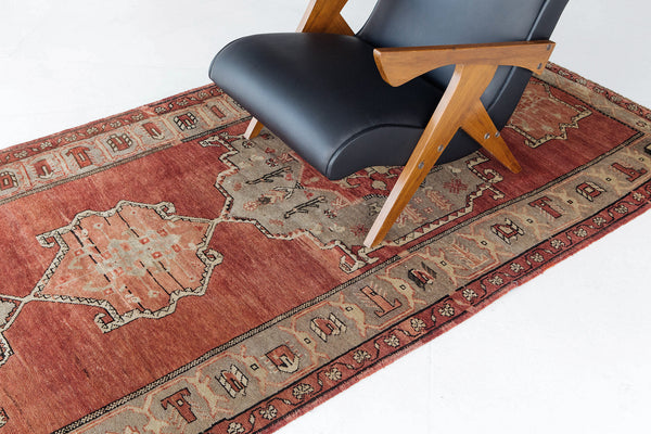 Vintage Turkish Anatolian Runner - hand-knotted in Turkey - close-up of weave texture and pile [#17]