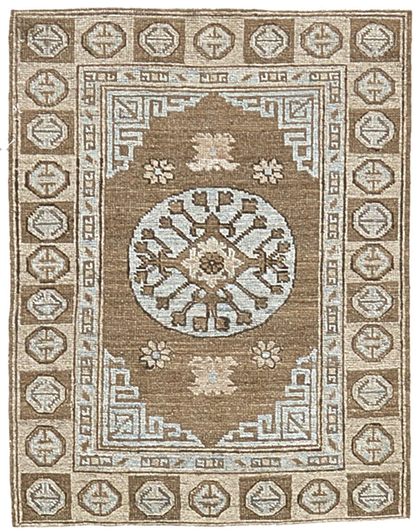 18th Century Khotan Design Revival Rug - 18th-century, East Turkestan Khotan - one-of-a-kind handmade area rug [#4]