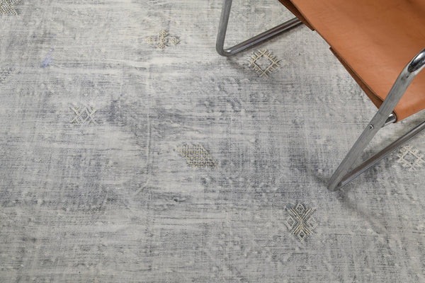 Vintage Style African Tribal Flat Weave Kilim - flat-weave kilim, African handwoven - styled in room setting [#25]