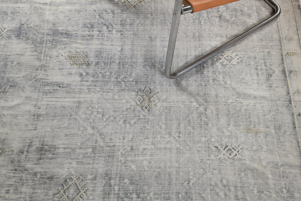 Vintage Style African Tribal Flat Weave Kilim - flat-weave kilim, African handwoven - detailed border and fringe [#25]
