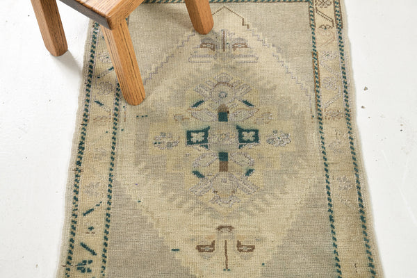 Vintage Turkish Anatolian Rug - hand-knotted in Turkey - detailed border and fringe [#60]