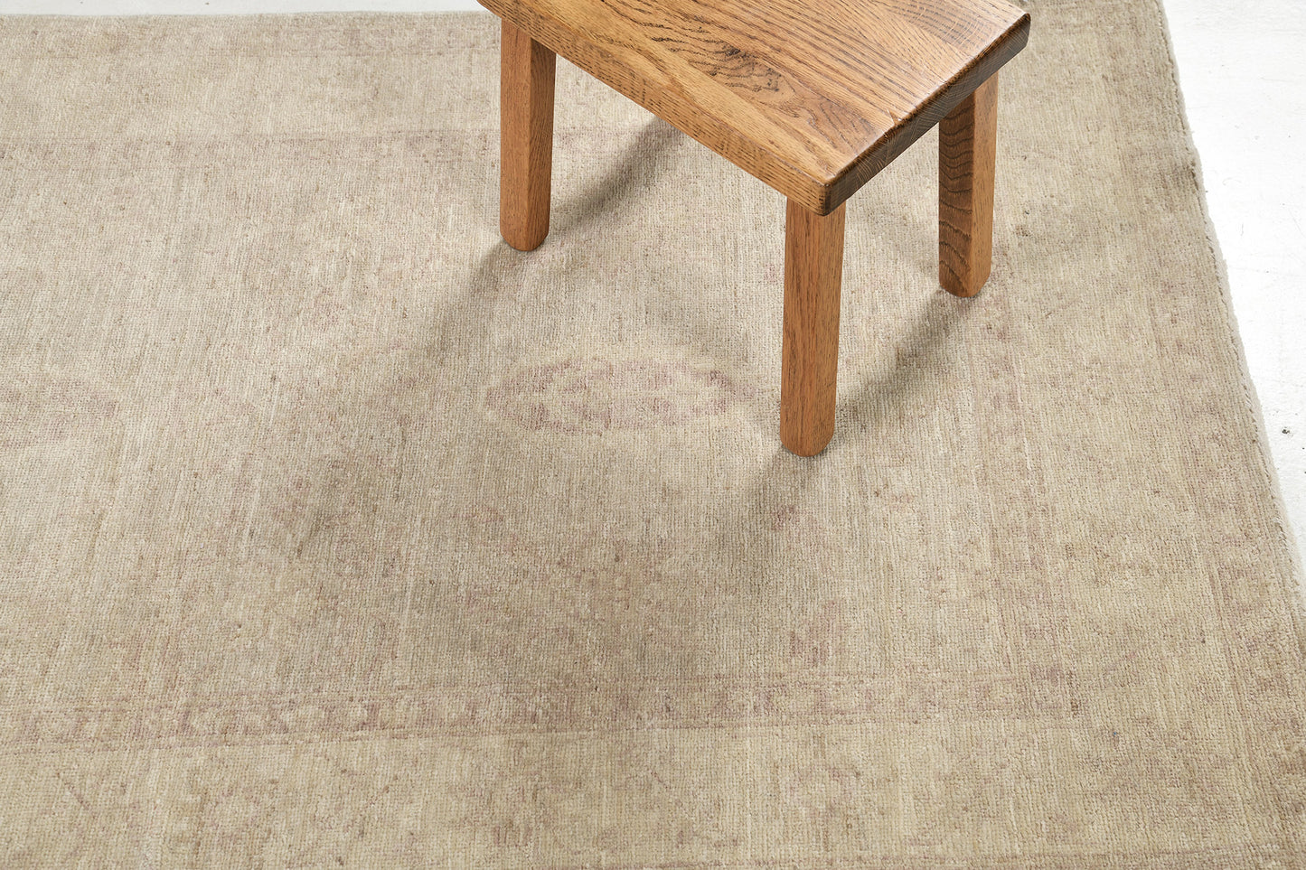 Vintage Style Rapture Collection Sultanabad Design Rug