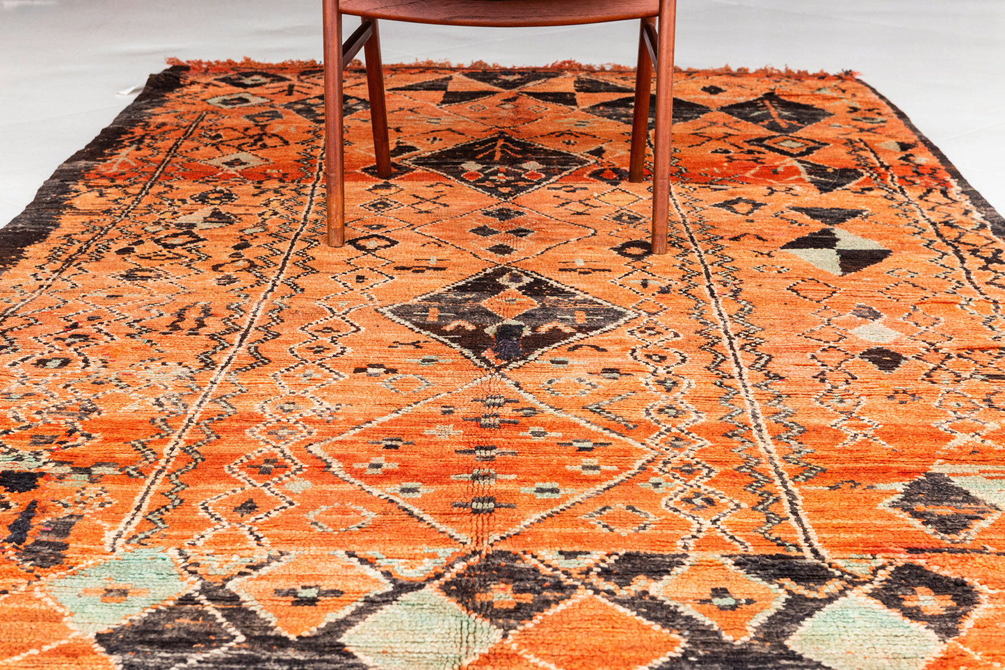 Modern Rug Image 13714 Vintage Moroccan Rug Middle Atlas Tribe Atlas Collection