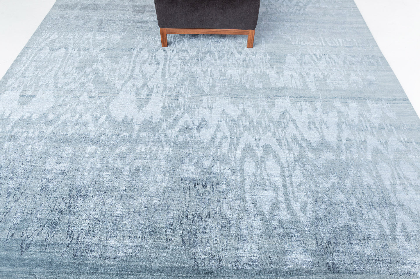 Ikat Design Rug Oshima