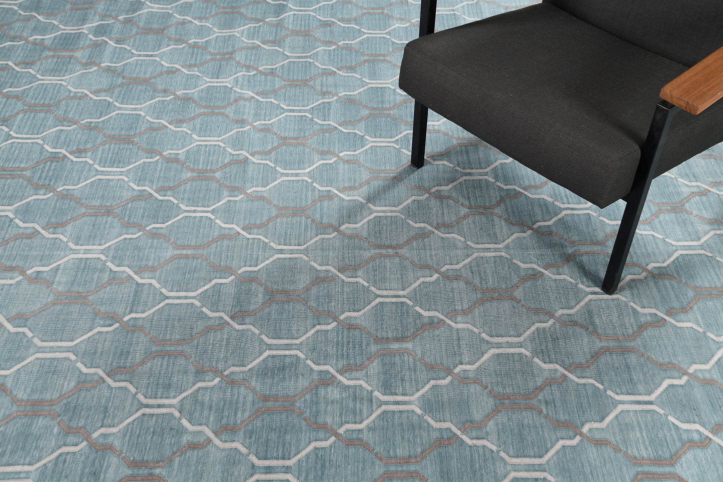 Contemporary Flat-Weave Silk Rug Cielo Collection