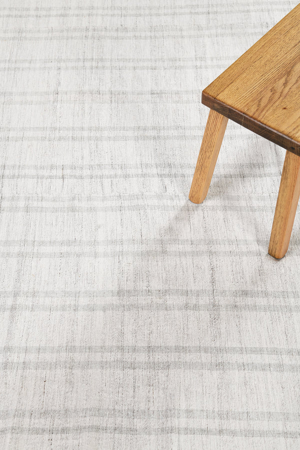 Turkish Tisse Kilim Flat Weave Rug - flat-weave kilim, hand-knotted in Turkey - detailed border and fringe [#42]