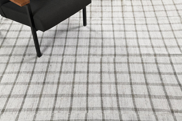 Turkish Tisse Kilim Flat Weave Rug - flat-weave kilim, hand-knotted in Turkey - close-up of weave texture and pile [#44]