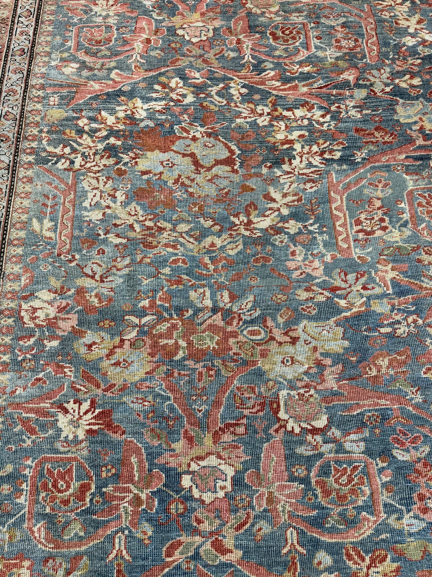Antique Persian Sultanabad Rug 26464
