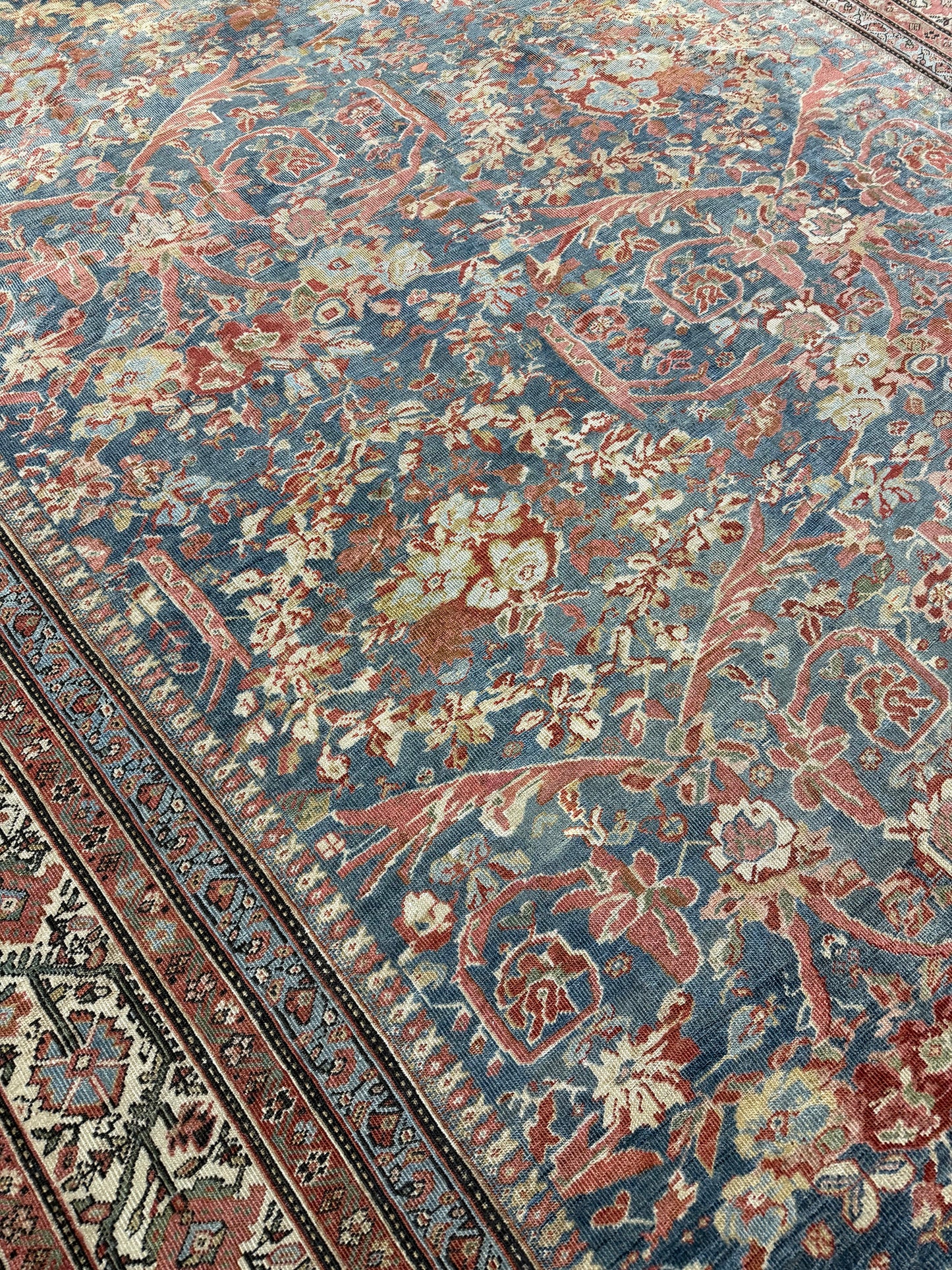 Antique Persian Sultanabad Rug 26464