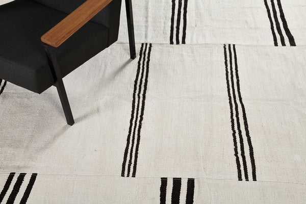 Vintage Anatolian Turkish Flat Weave Kilim - flat-weave kilim, hand-knotted in Turkey - overhead flat lay view [#43]