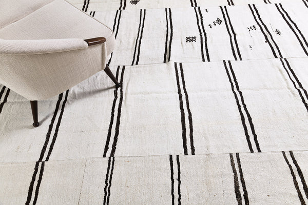Vintage Turkish Duz Kilim - flat-weave kilim, hand-knotted in Turkey - overhead flat lay view [#2]