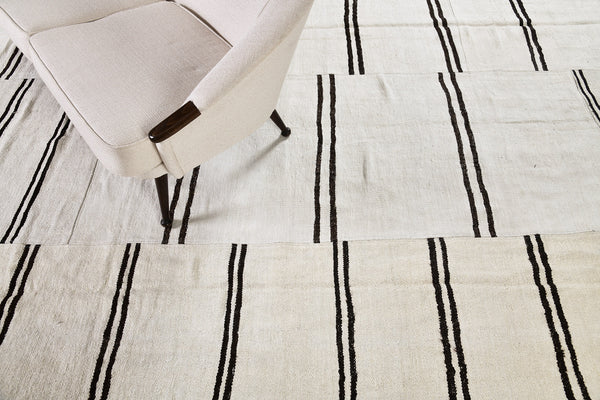Vintage Turkish Duz Kilim - flat-weave kilim, hand-knotted in Turkey - detailed border and fringe [#2]