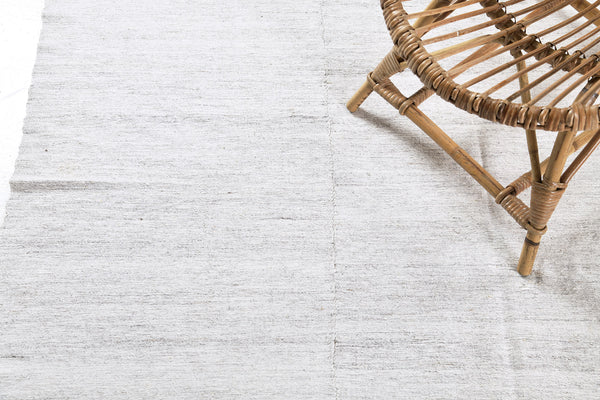 Turkish Tisse Kilim Flat Weave Rug - flat-weave kilim, hand-knotted in Turkey - close-up of weave texture and pile [#35]