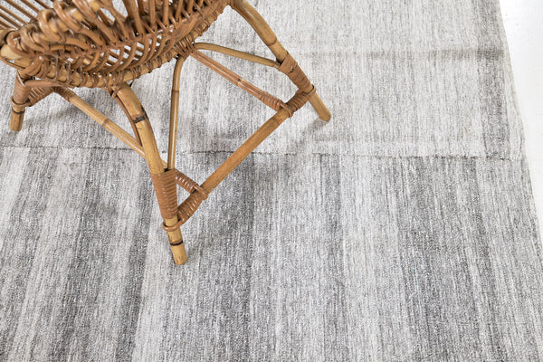 Turkish Tisse Kilim Flat Weave Rug - flat-weave kilim, hand-knotted in Turkey - detailed border and fringe [#34]