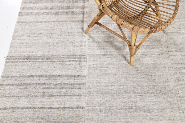 Turkish Tisse Kilim Flat Weave Rug - flat-weave kilim, hand-knotted in Turkey - detailed border and fringe [#33]