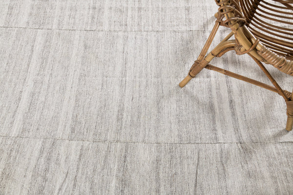 Turkish Tisse Kilim Flat Weave Rug - flat-weave kilim, hand-knotted in Turkey - detailed border and fringe [#28]