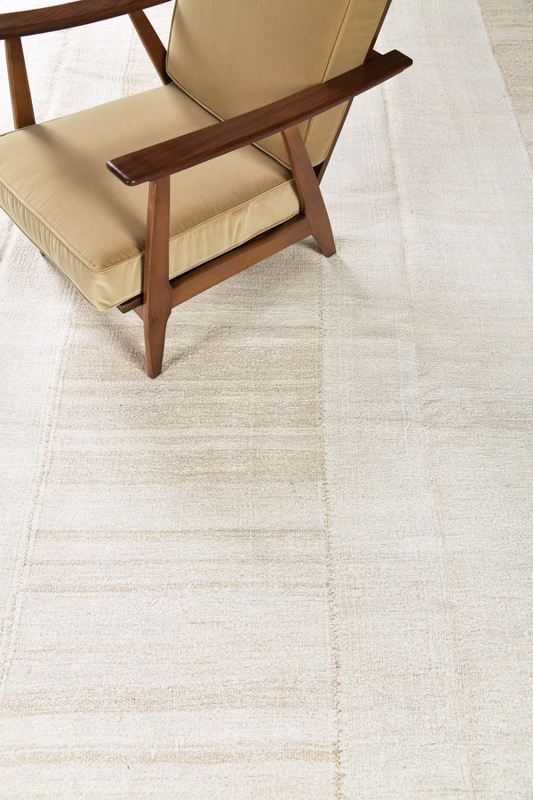 Vintage Anatolian Turkish Flat Weave Kilim - flat-weave kilim, hand-knotted in Turkey - detailed border and fringe [#38]