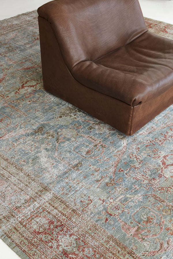 Persian Rug 1071 Antique Persian Mahal Distressed Rug 26897