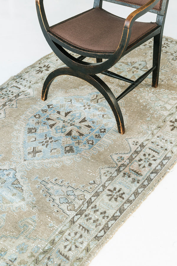 Persian Rug 2441 Antique Persian Weiss 27011