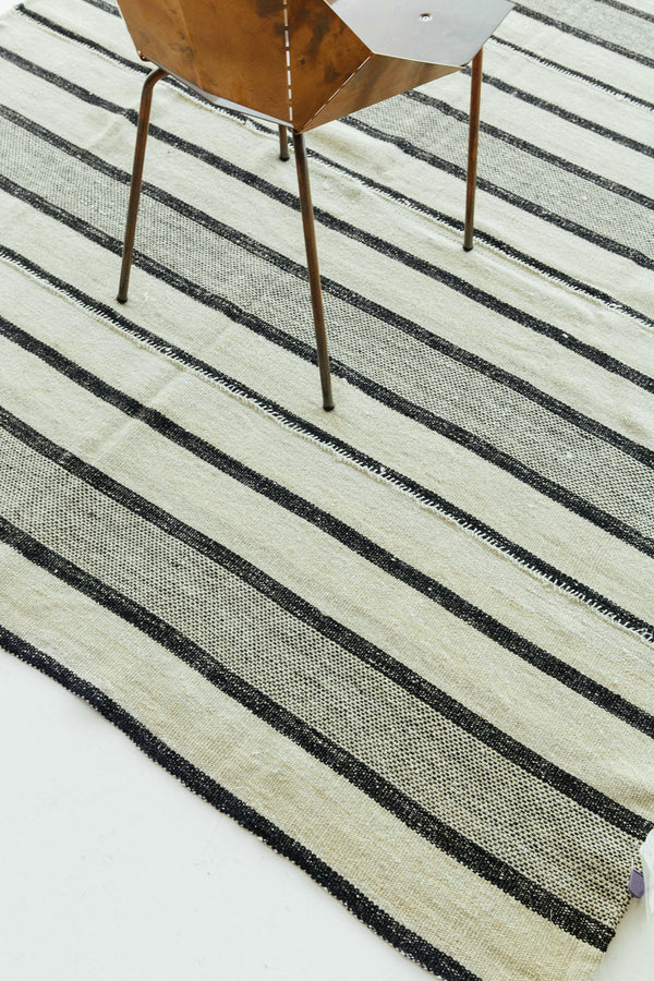 Persian Flat Weave Jejim Kilim 27041 - flat-weave kilim - close-up of weave texture and pile