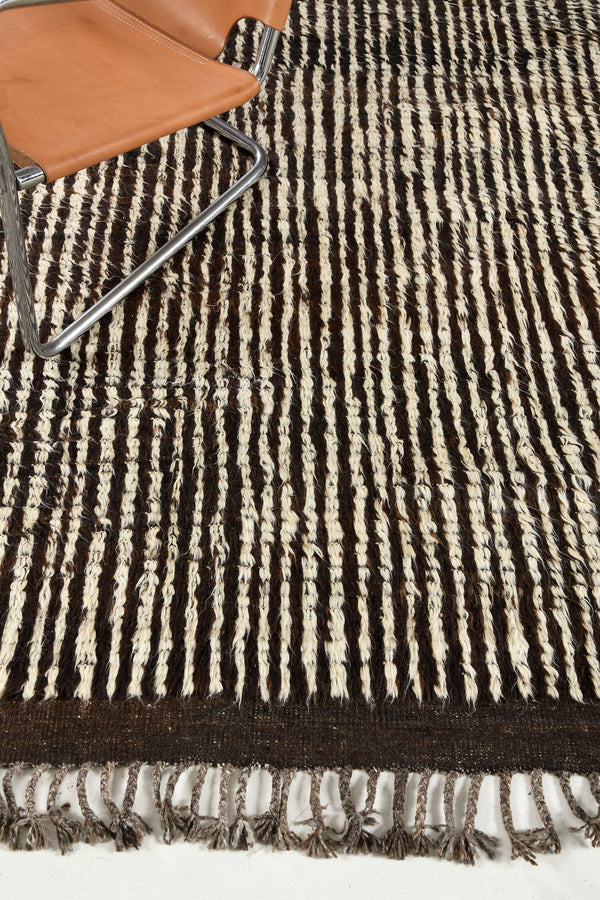 Modern Rug Image 2213 Burle, Haute Bohemian