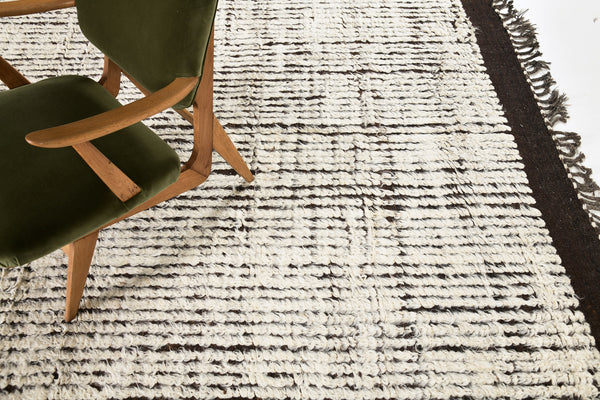Modern Rug Image 4313 Fohn, Haute Bohemian