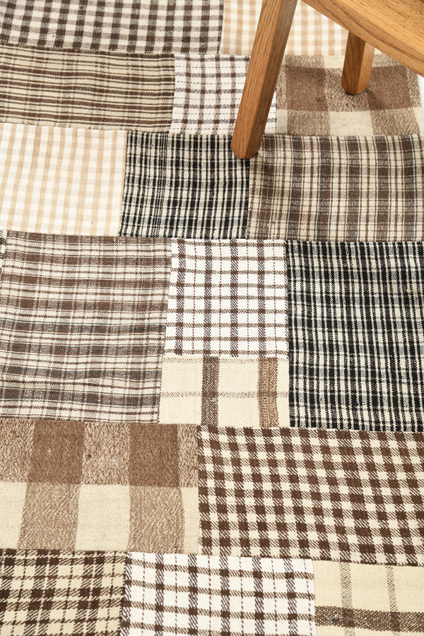 Vintage Turkish Patchwork Flat Weave Kilim - flat-weave kilim, hand-knotted in Turkey - overhead flat lay view