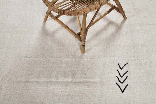 Vintage Turkish Hemp Kilim - flat-weave kilim, hand-knotted in Turkey - close-up of weave texture and pile [#2]
