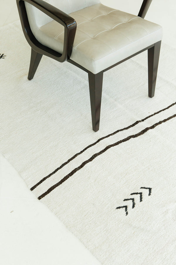 Vintage Turkish Hemp Kilim - flat-weave kilim, hand-knotted in Turkey - detailed border and fringe [#3]